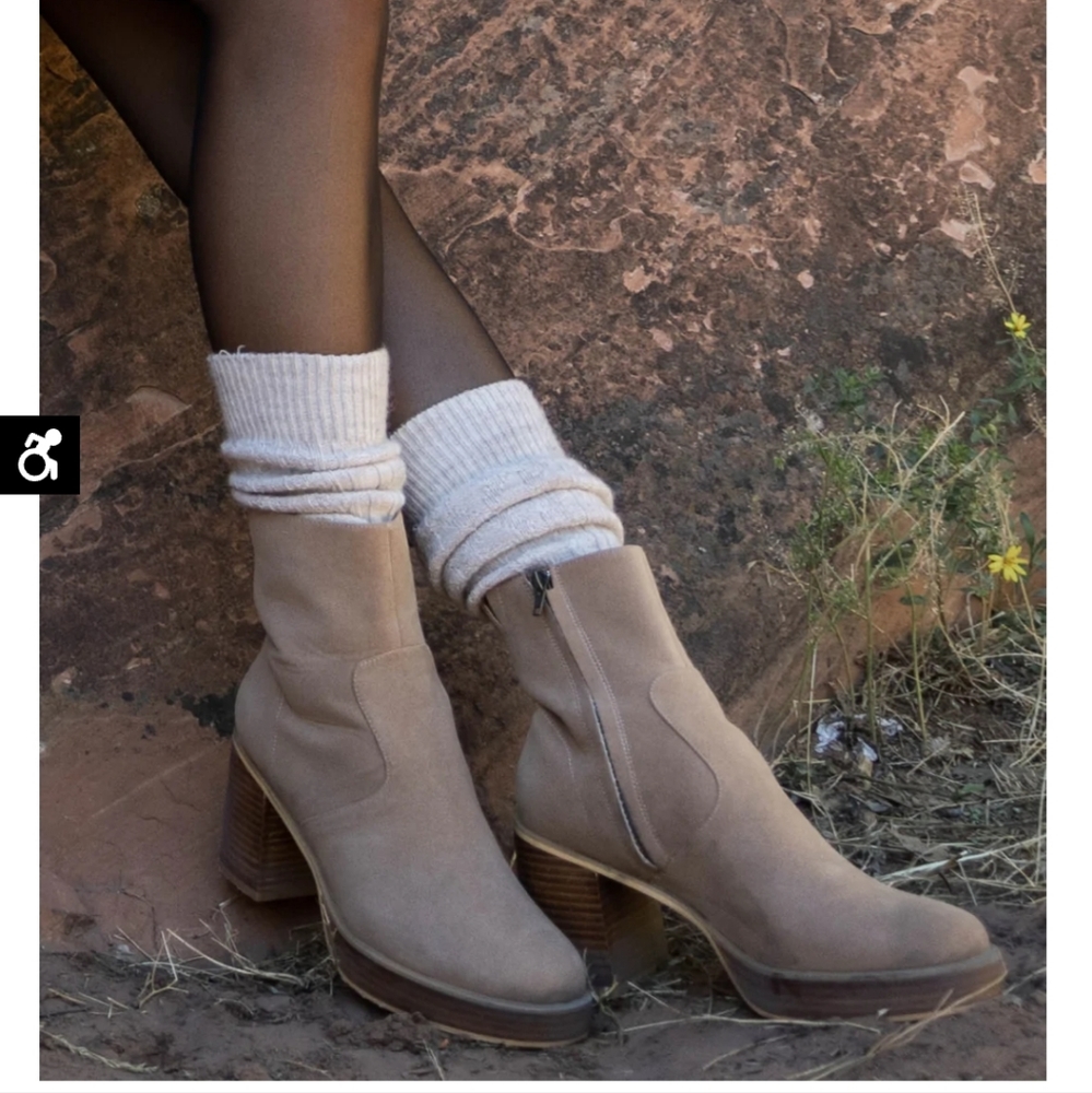 Oasis Society Boots